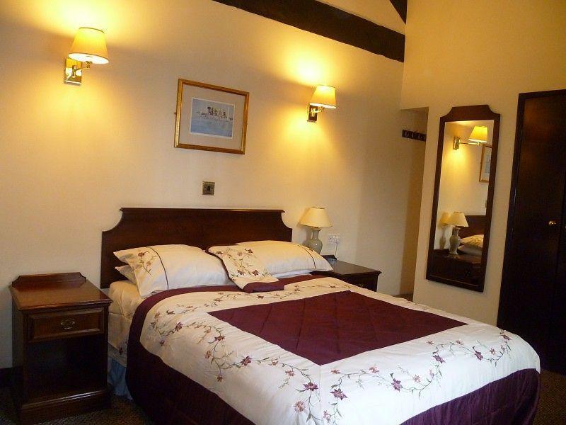 The Wensum Lodge Hotel Фейкенем Екстер'єр фото